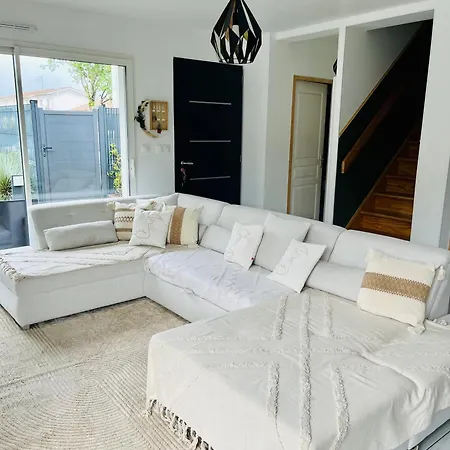 펜션 Maison Proche Centre Et Plage